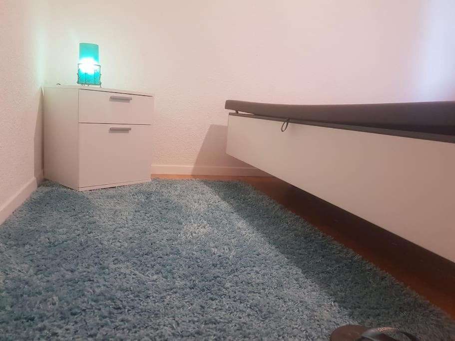 Cheerful Villa With Fireplace, Bath-Tub And Garden Noville 外观 照片